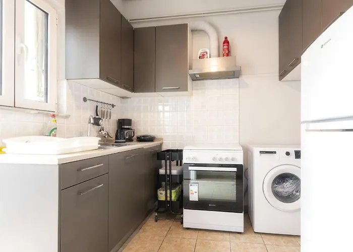 Renovated Penthouse In The Center Of