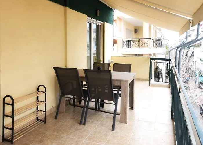 Apartment Renovated Penthouse In The Center Of *